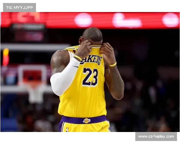 詹姆斯谈转型：更愿为队友创造机会，得分纪录非首要目标